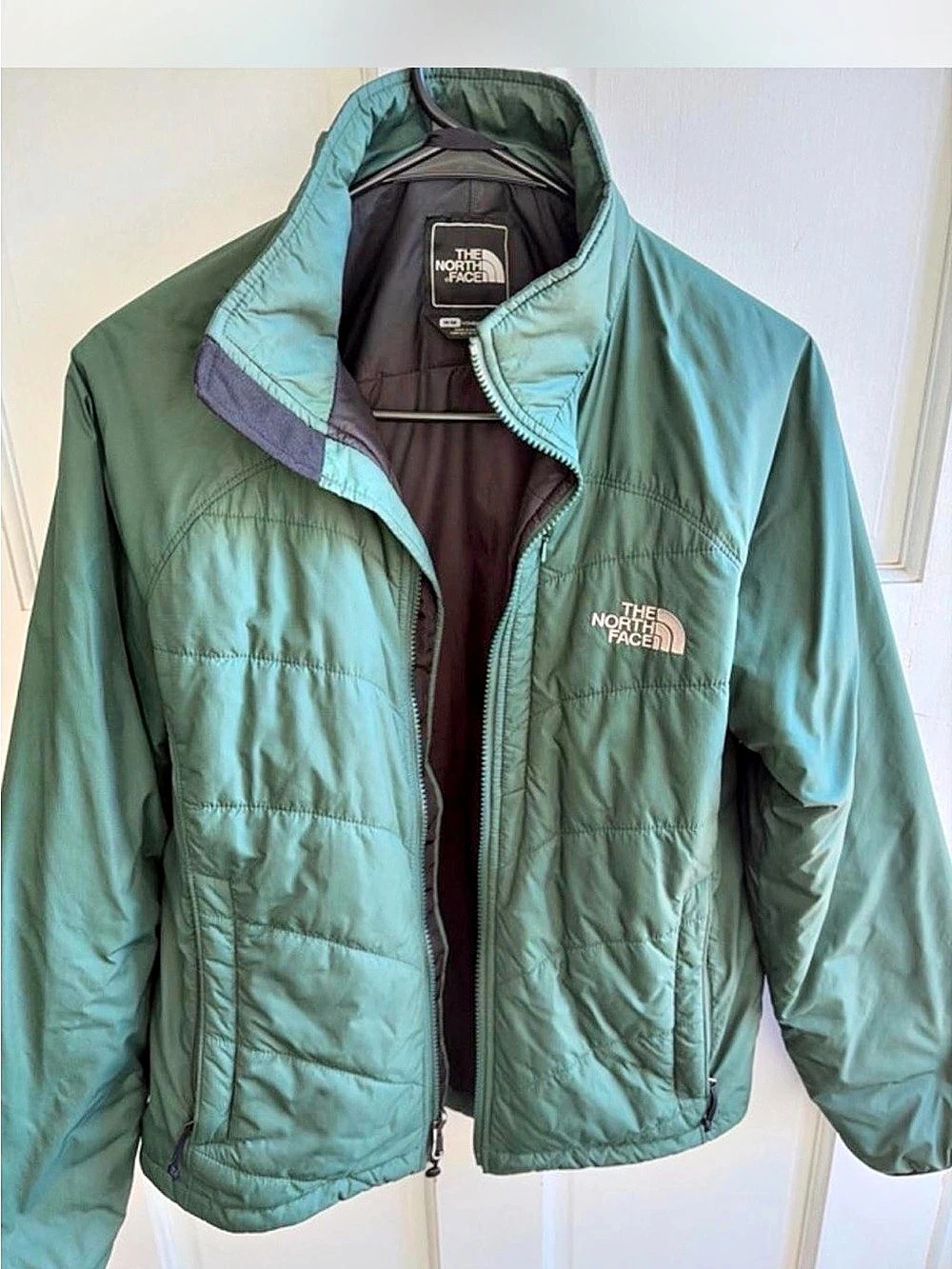 The North Face Women's Quilted Jacket in Green Medium